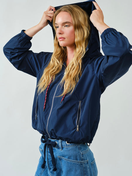 Lightweight Hooded Wind Jacket