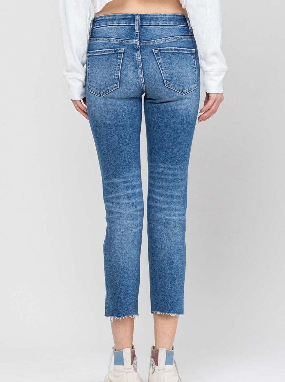 Vervet : Carlene Slim Straight Crop Mid Rise Jean