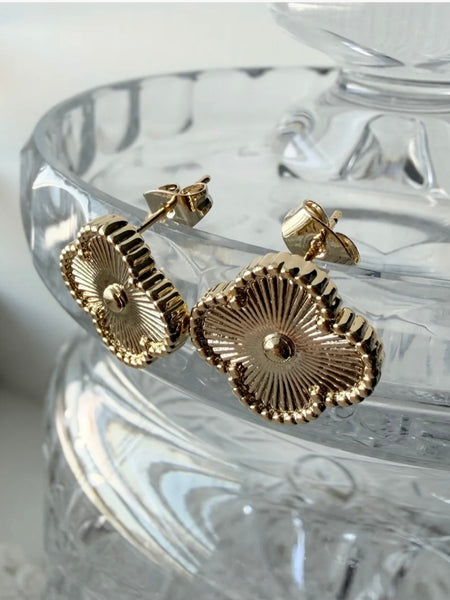 Fluted Clover Earrings