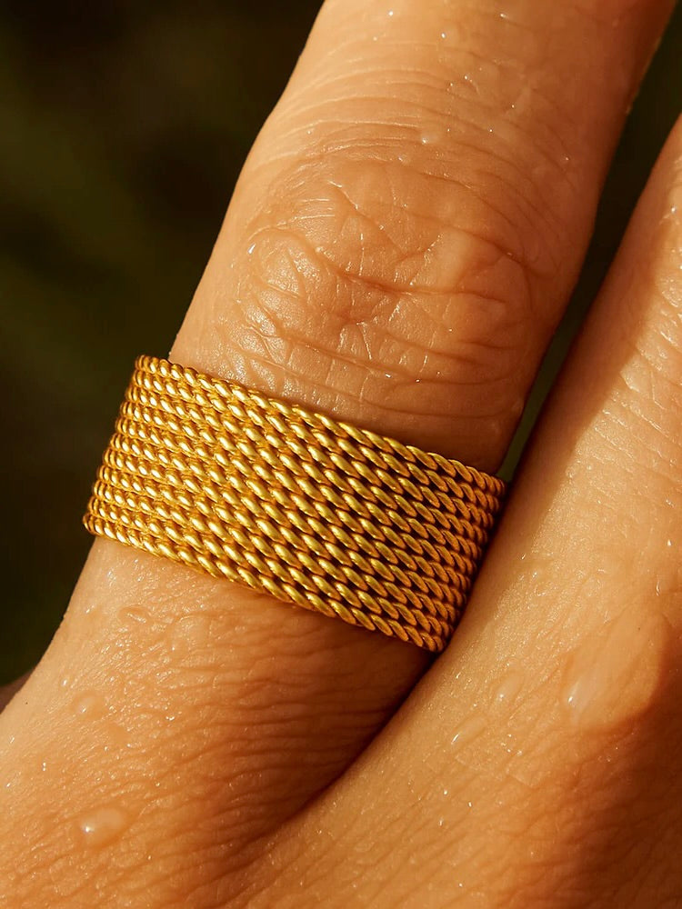 Ellie Vail Etta Mesh Ring