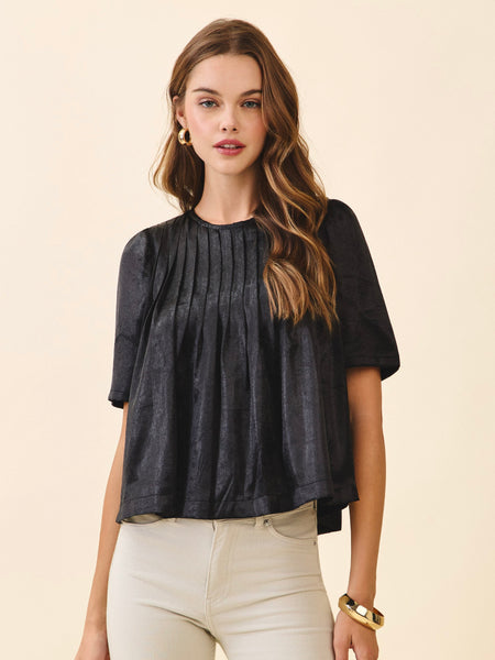 Pleated Metallic Swing Top