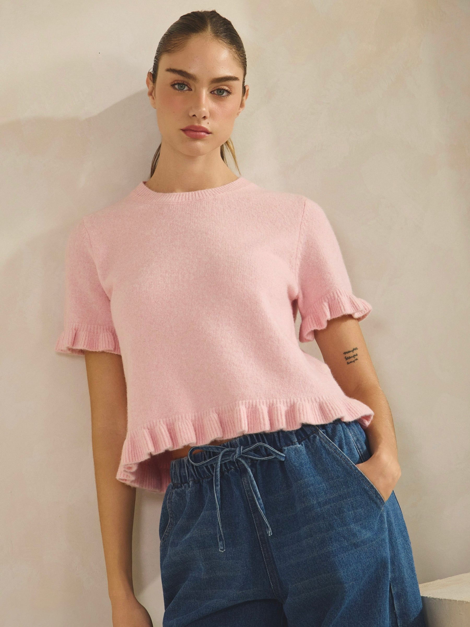 Ruffle Hem Knit Sweater Tee
