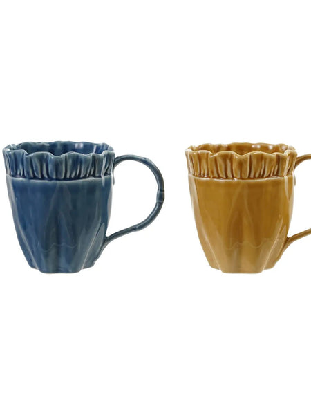 Stoneware Ruffled Mug