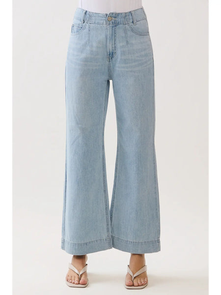 L.T.J. : Rosa Lightweight A Line Jeans with Darts