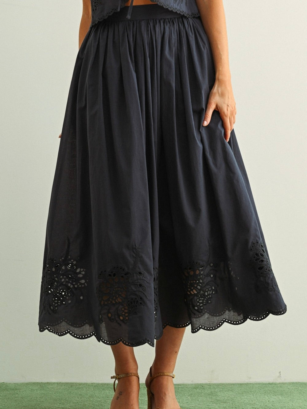 Embroidery Bottom Long Full Skirt