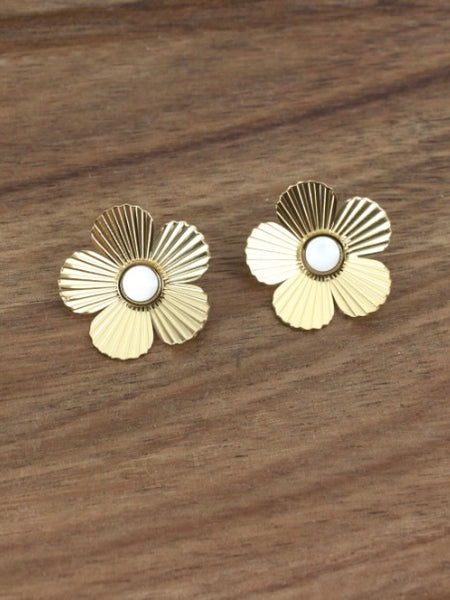 Iris Stud Earring