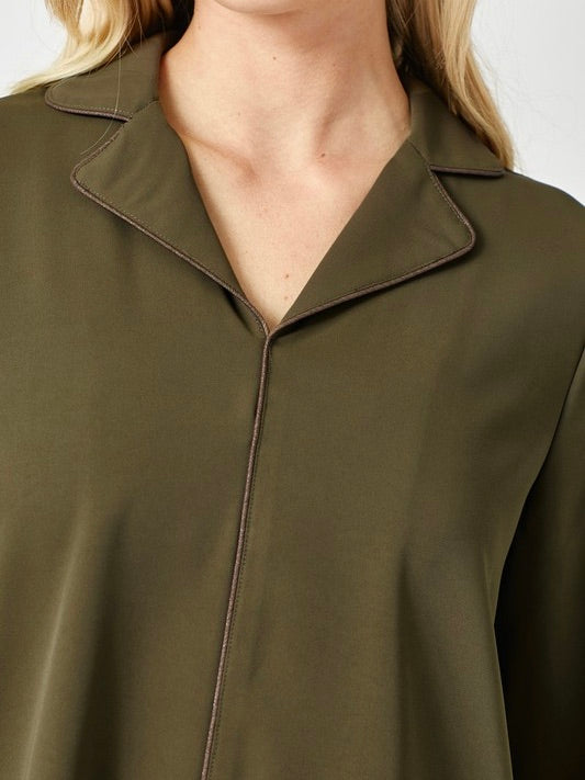 Collared Piping Detail V-Neck Blouse