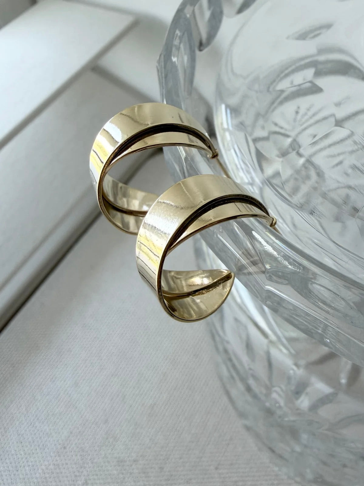 Flat Crossover Hoop Earrings
