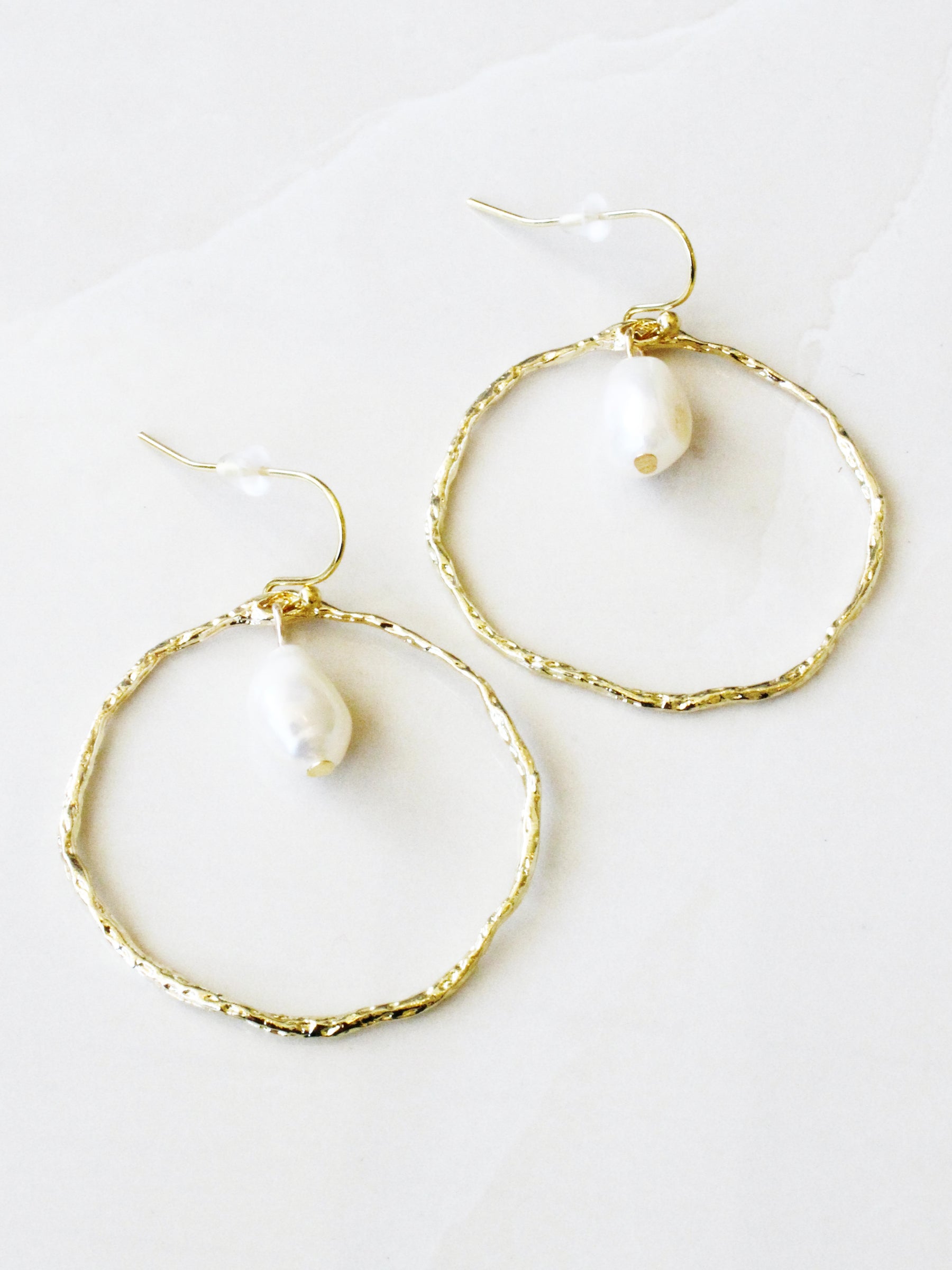 Luster Pearl Earring