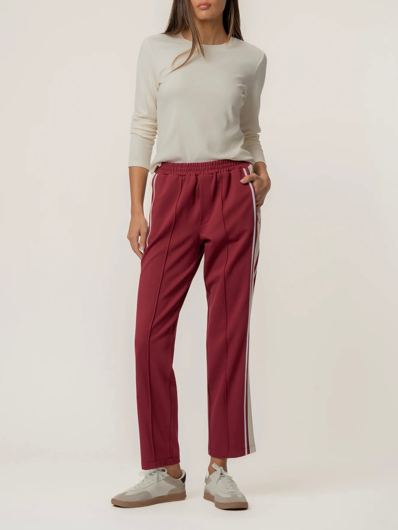 {Kut from the Kloth} Copa - Straight Leg Pant with Seam Pocket