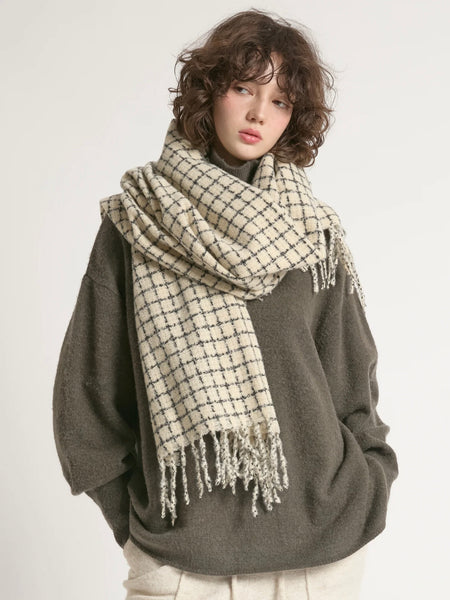 Minimal Windowpane Scarf