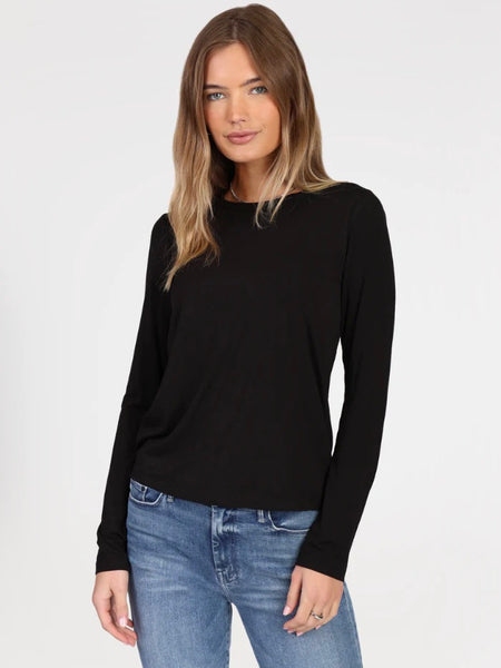 Chic Staple Tee