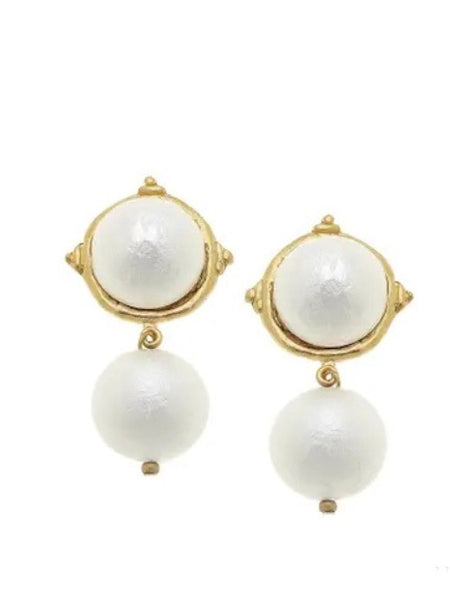 {Susan Shaw} Gold Cotton Pearl Cab Earrings