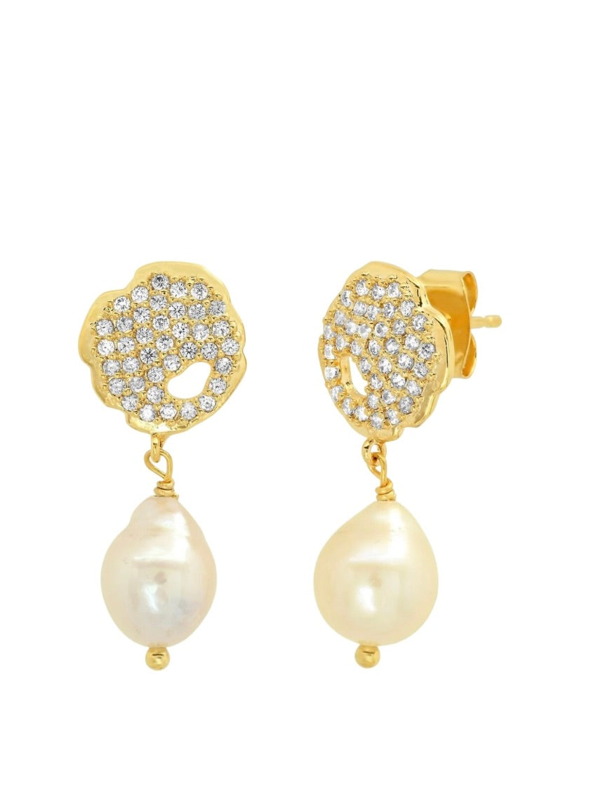 Gold Irregular Disc Pearl Earring