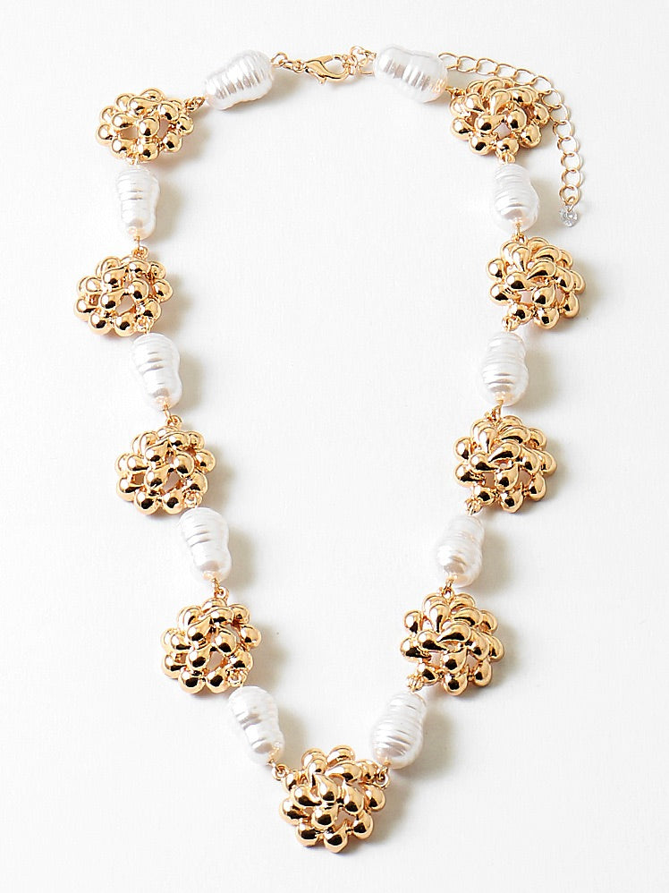 Cluster Pearl Necklace