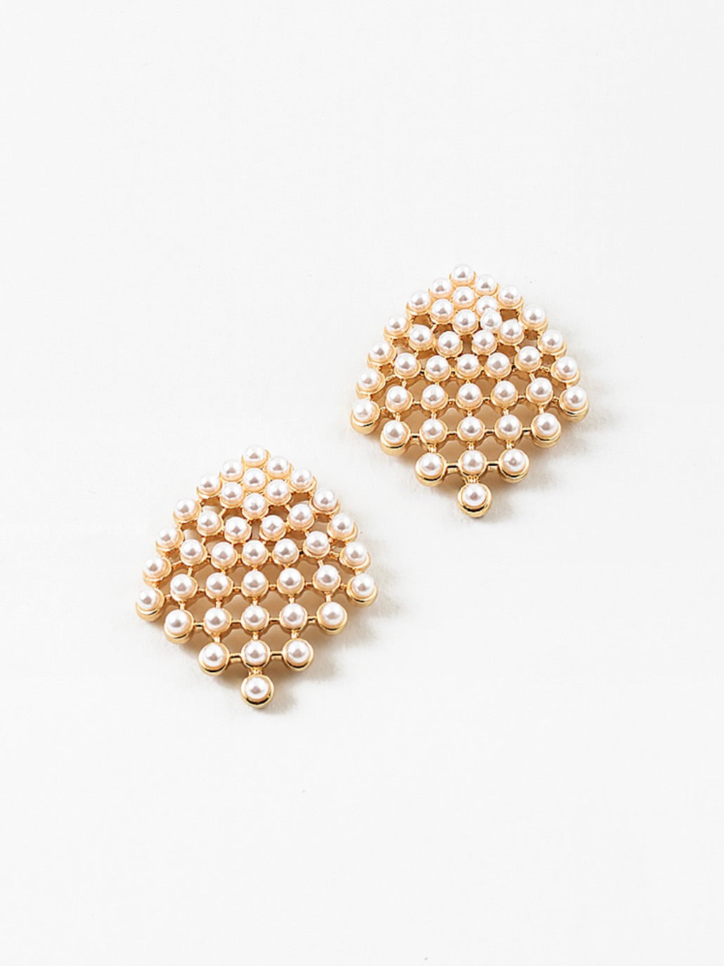 Deco Pearl Earring