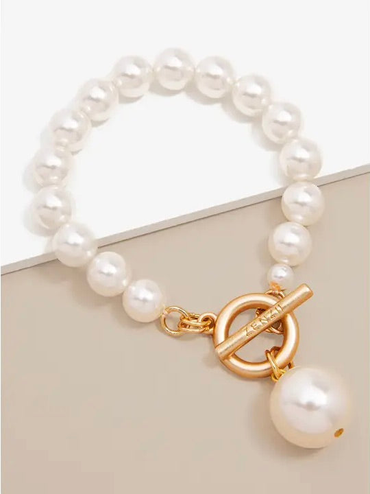 Pearl Toggle Bracelet