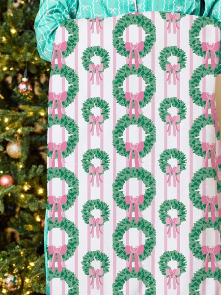 Rosy Wreaths Blanket