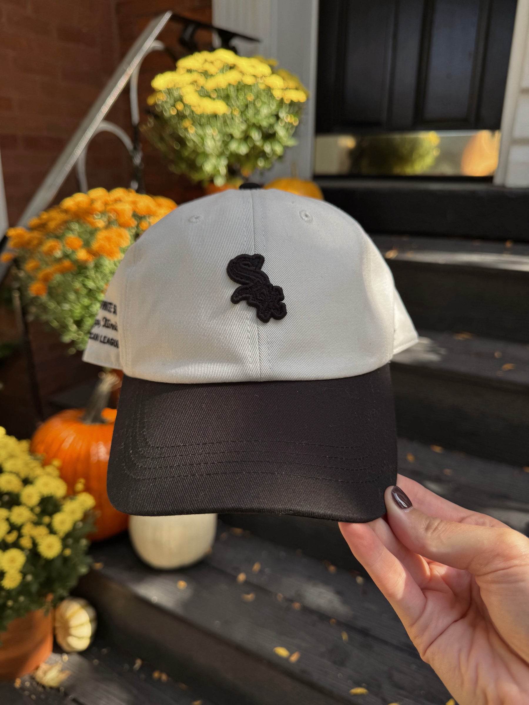 Chicago White Sox Contemporary Two Tone Clean Up Baseball Cap