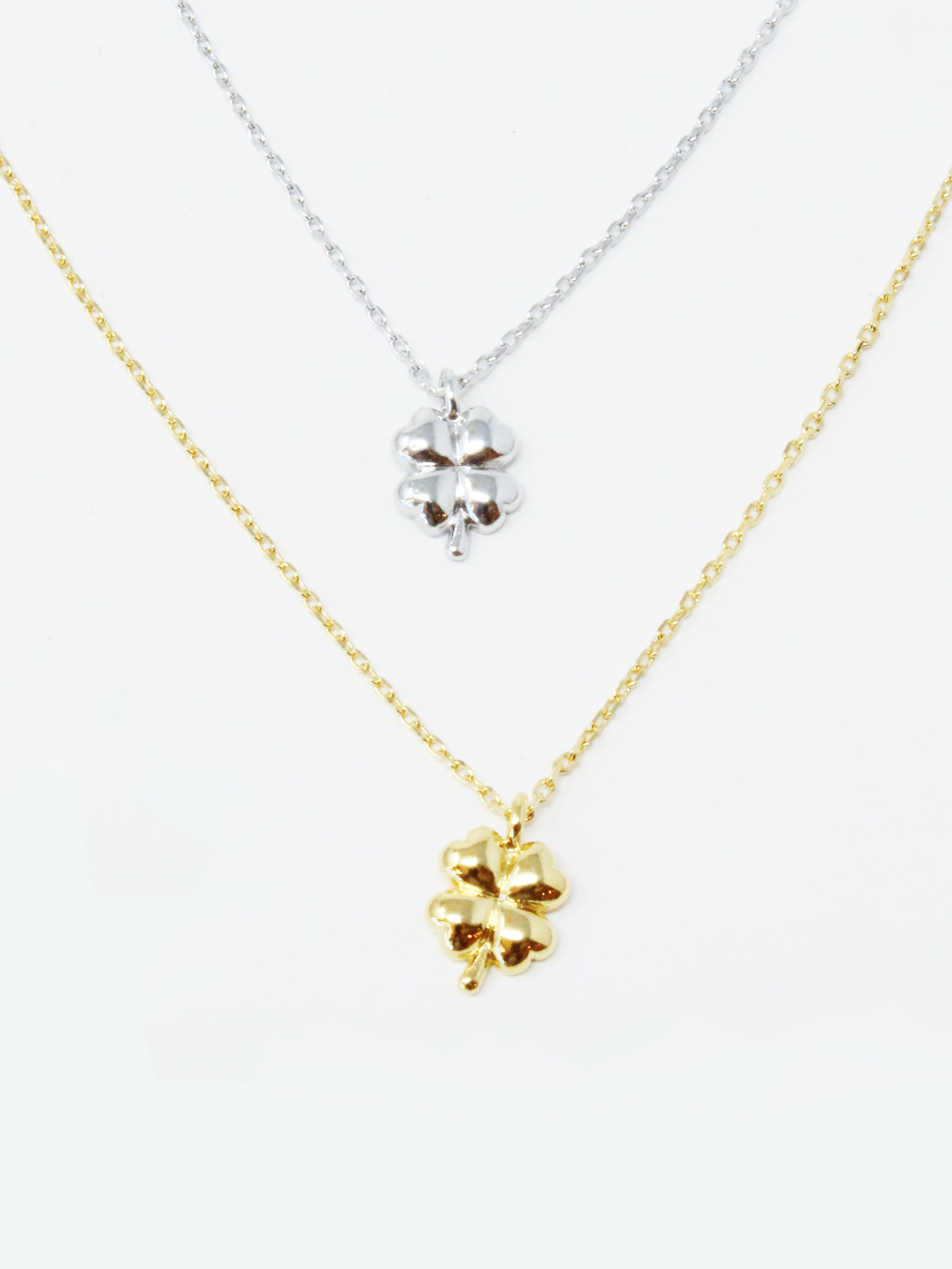 Dainty Clover Necklace